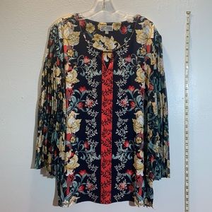 JM Collection. XL. Navy blue floral blouse